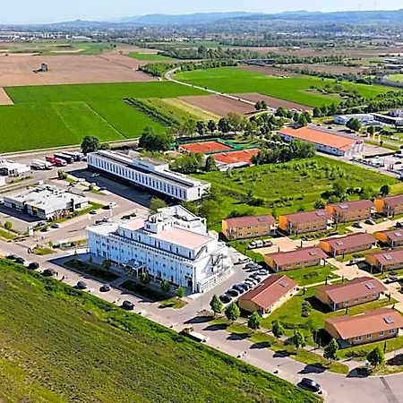 Babylon Royal Hotel